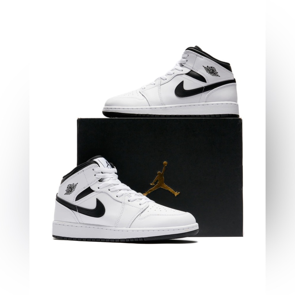 New Air Jordan 1 Mid GS shoes "White/Black" - DQ8423-132